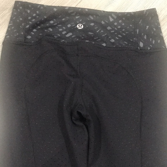 Lululemon Gather & Crow Crop II Dot Black Leggings - Picture 3 of 15